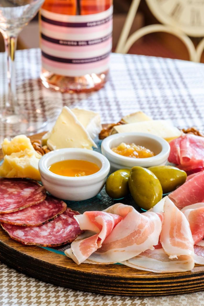 Albergo Trattoria Italia Дезенцано-дель-Гарда Экстерьер фото